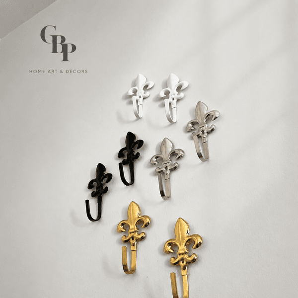 Vintage-Inspired Decorative Hooks in Florentine Style